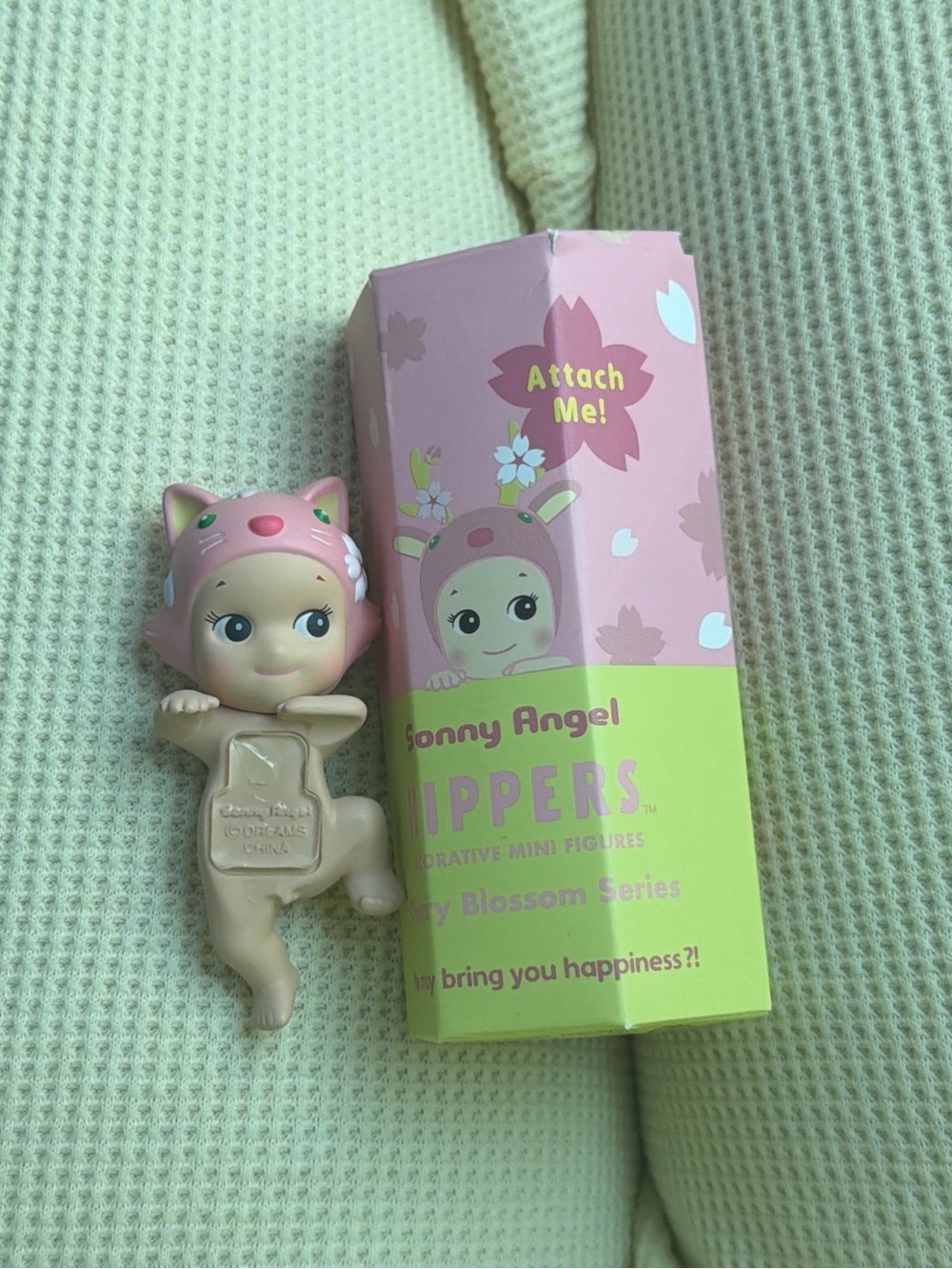 AUTHENTIC SONNY ANGEL Cherry Blossom Series Hippers - Cat